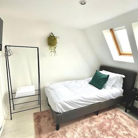 High-End 2 Bed Maisonette In Beaulieu Park Broomfield  Exterior foto